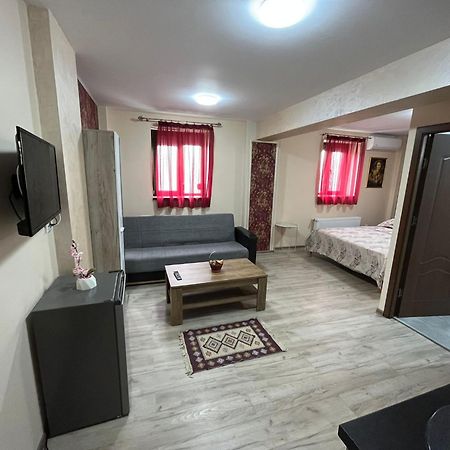 Solaria Apartment กาลาจิ ภายนอก รูปภาพ